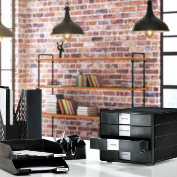 10 канцелариски материјали што секој работен простор треба да ги има!