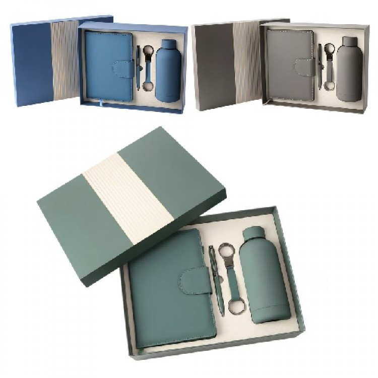Welcome set, notebook, bottle, pen and keychain, in box