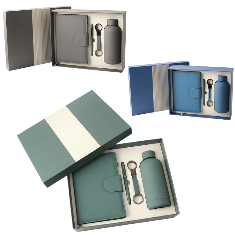 Welcome set, notebook, bottle, pen and keychain, in box