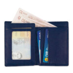 Wallet with elastic-closure - Image 3