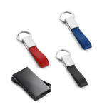 WATOH. Metal keyring