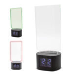 Часовник со лед панел